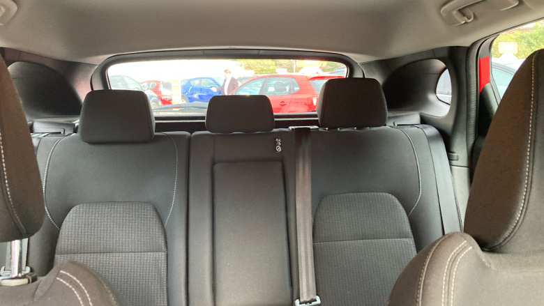 Nissan Qashqai 1.3 DiG-T MH Acenta Premium 5dr Petrol Hatchback